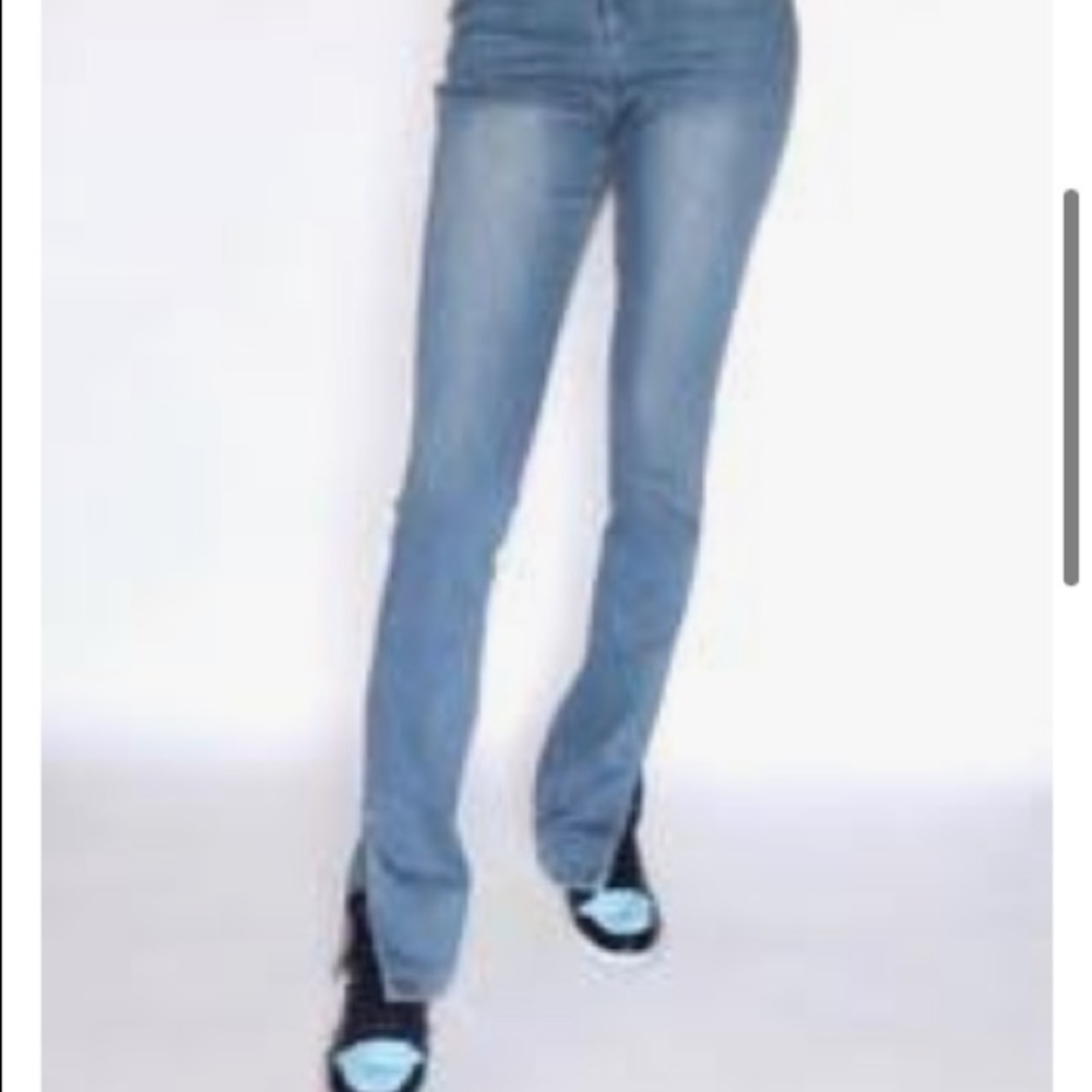 Split hem jeans